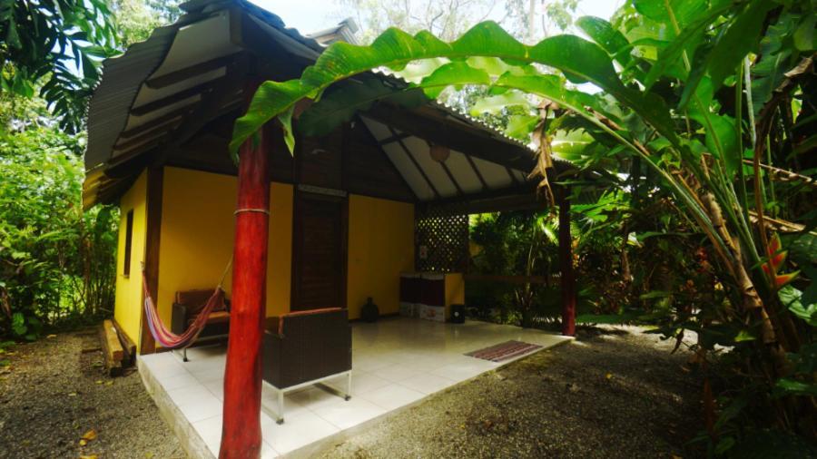 Casa De Los Amigos Caribena Cahuita Ngoại thất bức ảnh